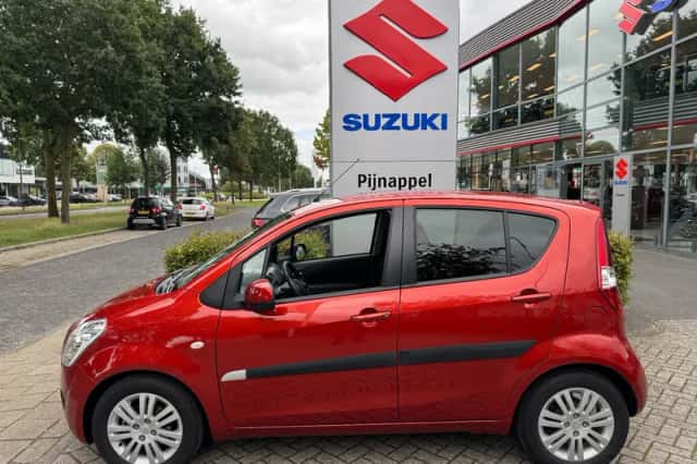 Suzuki Splash (2012) thumbnail 6