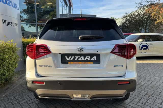 Suzuki Vitara (2025) thumbnail 6