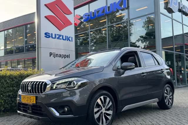 Suzuki S-Cross (2017) thumbnail 1
