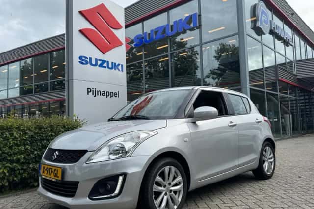 Suzuki Swift (2015) thumbnail 1