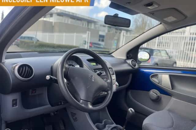 Peugeot 107 (2006) thumbnail 4