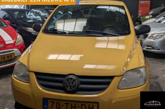 Volkswagen Fox (2006) thumbnail 2