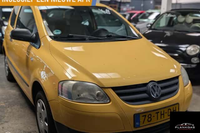 Volkswagen Fox (2006) thumbnail 3
