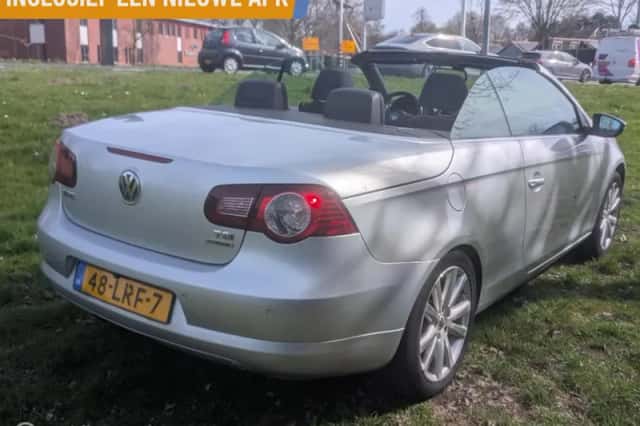 Volkswagen Eos (2010) thumbnail 4