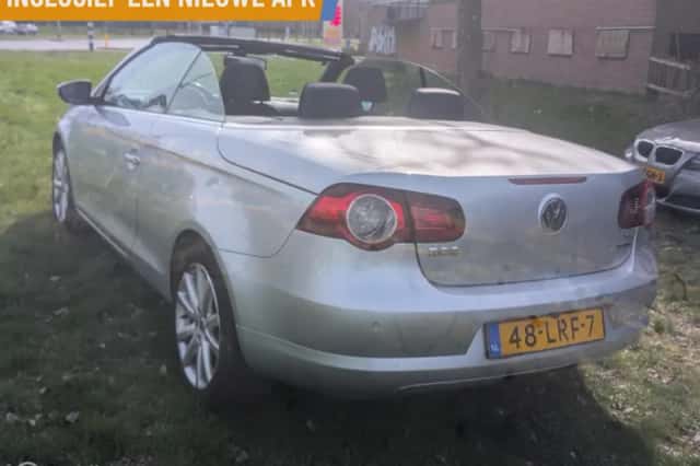 Volkswagen Eos (2010) thumbnail 5