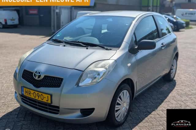 Toyota Yaris (2006) thumbnail 1