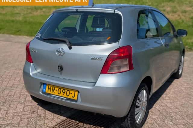 Toyota Yaris (2006) thumbnail 5
