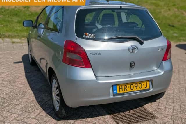 Toyota Yaris (2006) thumbnail 6