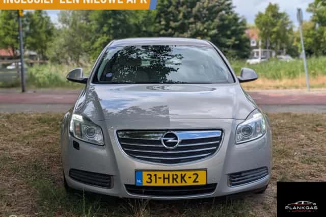 Opel Insignia (2009) thumbnail 2