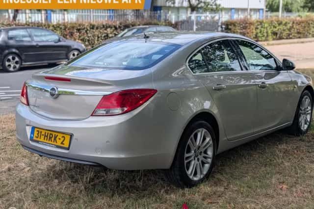 Opel Insignia (2009) thumbnail 5