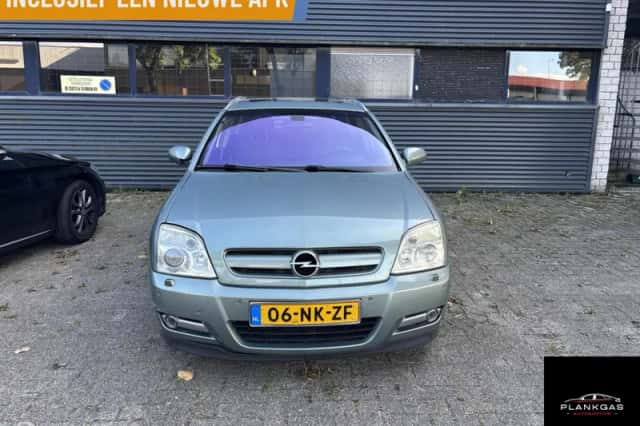 Opel Signum (2003) thumbnail 2