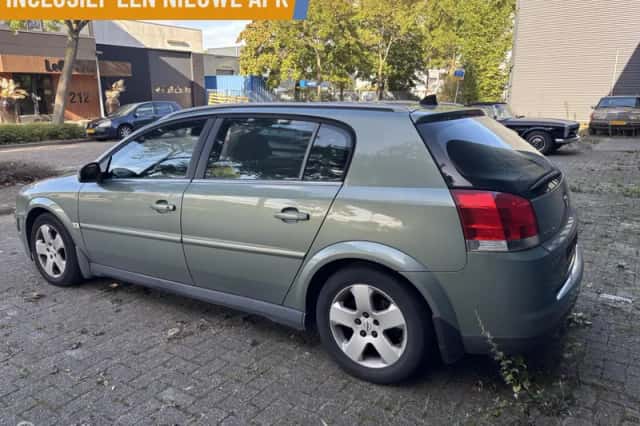 Opel Signum (2003) thumbnail 5
