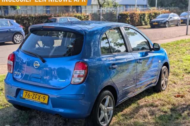 Nissan Micra (2012) thumbnail 4
