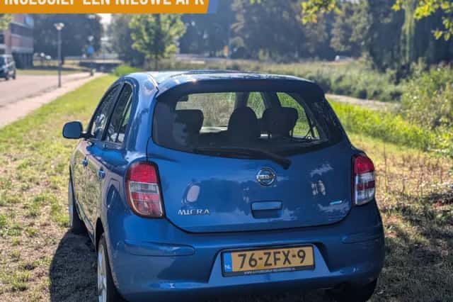 Nissan Micra (2012) thumbnail 5