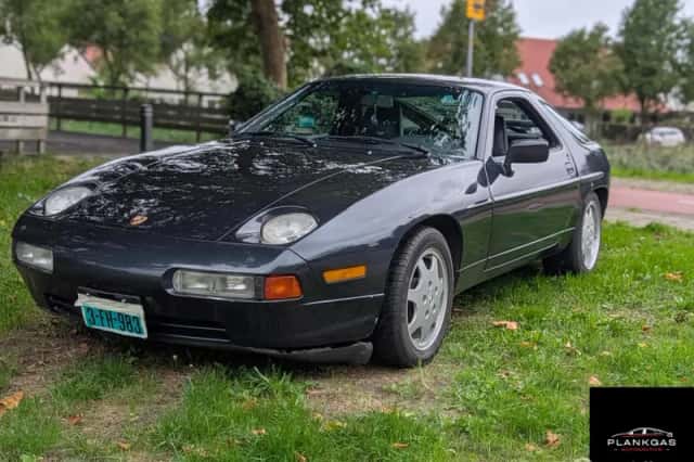Porsche 928 (1987) thumbnail 1