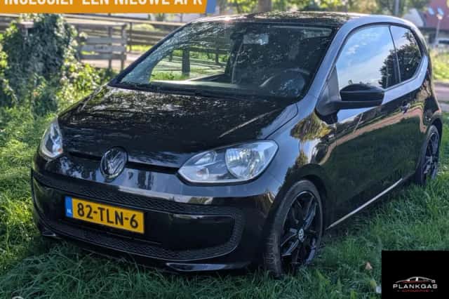Volkswagen Up! (2012) thumbnail 1