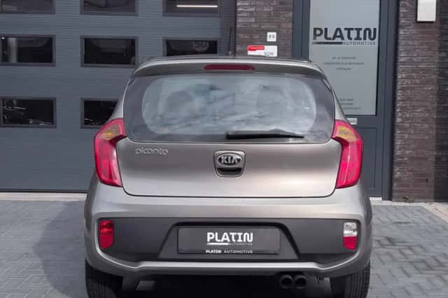 Kia Picanto (2012) thumbnail 5