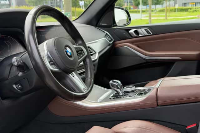 BMW X5 (2019) thumbnail 3
