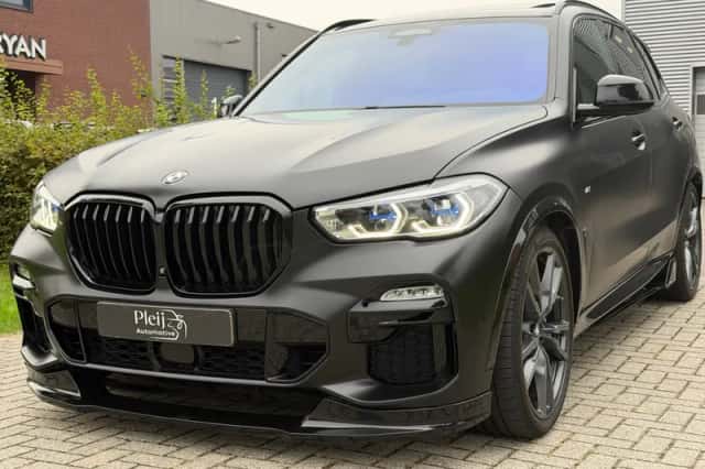 BMW X5 (2019) thumbnail 1