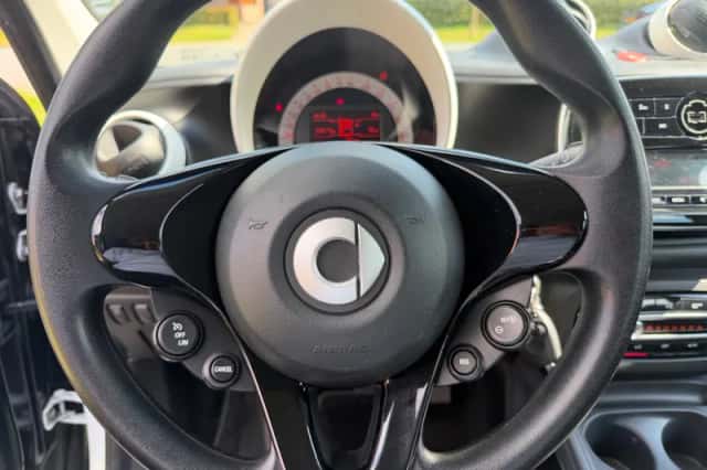 Smart ForFour (2017) thumbnail 4