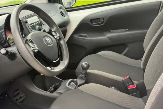 Toyota Aygo (2019) thumbnail 3