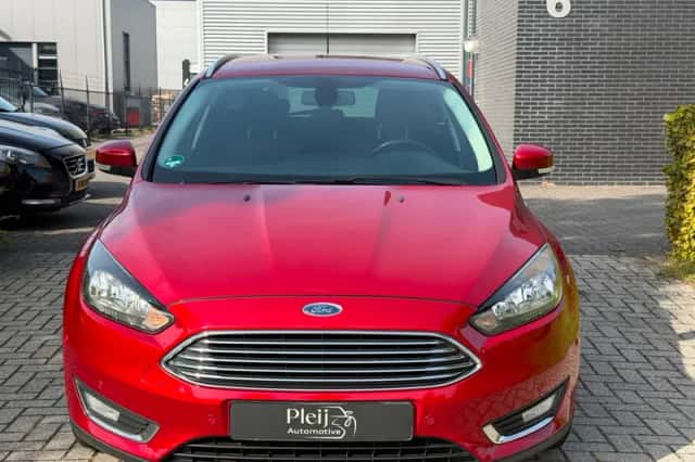 Ford Focus (2017) thumbnail 4