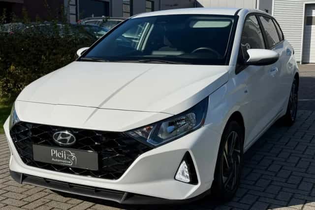 Hyundai i20 (2023) thumbnail 1