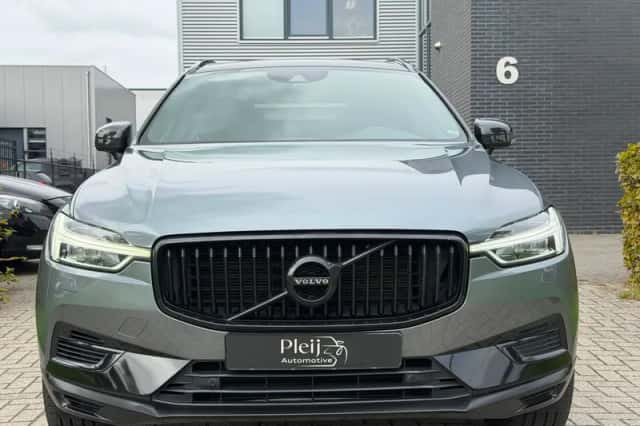 Volvo XC60 (2018) thumbnail 4