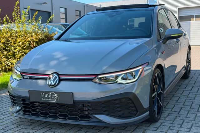 Volkswagen Golf (2022) thumbnail 1