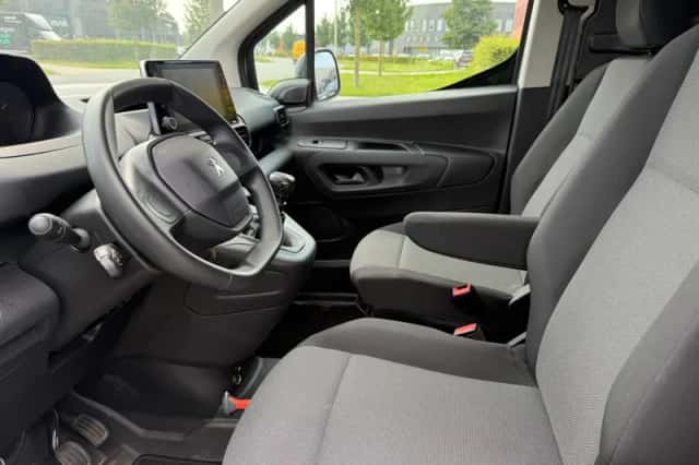 Peugeot Partner (2019) thumbnail 2