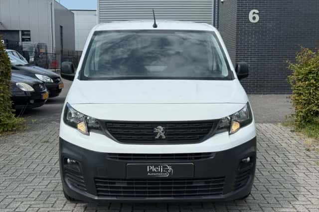 Peugeot Partner (2019) thumbnail 3