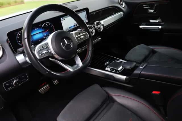 Mercedes-Benz GLB-Klasse (2021) thumbnail 2