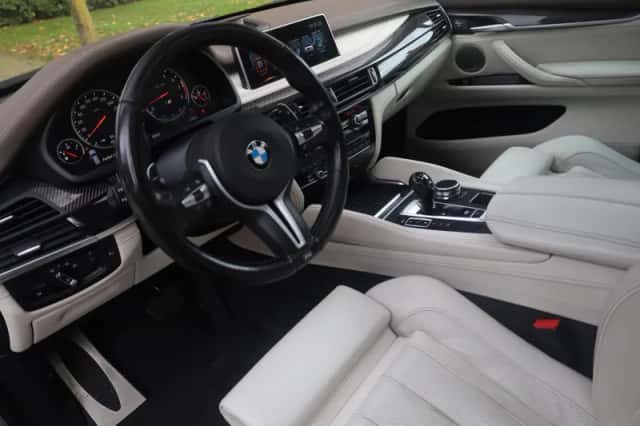 BMW X5 (2017) thumbnail 2