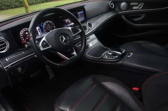 Mercedes-Benz E-Klasse (2017) thumbnail 2