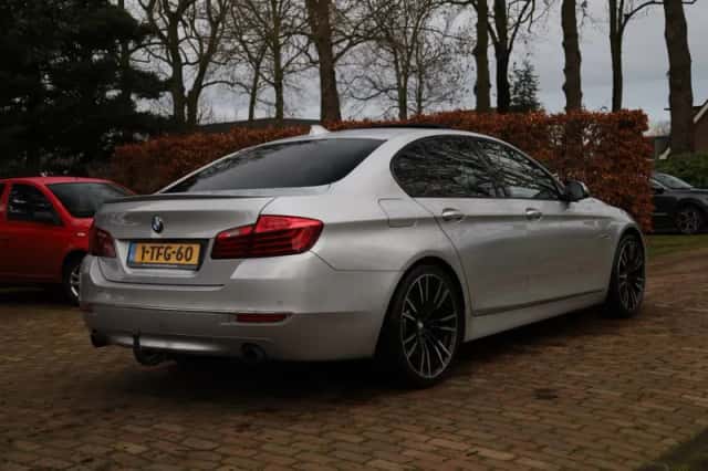 BMW 5-Serie (2014) thumbnail 3