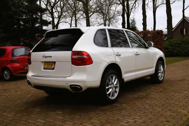 Porsche Cayenne (2007) thumbnail 3