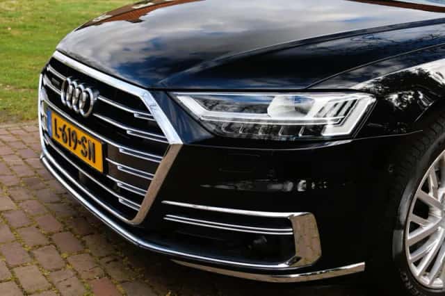 Audi A8 (2018) thumbnail 4