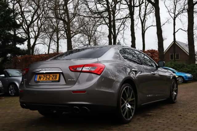 Maserati Ghibli (2015) thumbnail 3