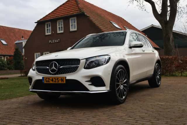 Mercedes-Benz GLC-Klasse (2015) thumbnail 1