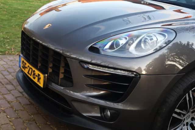 Porsche Macan (2016) thumbnail 4