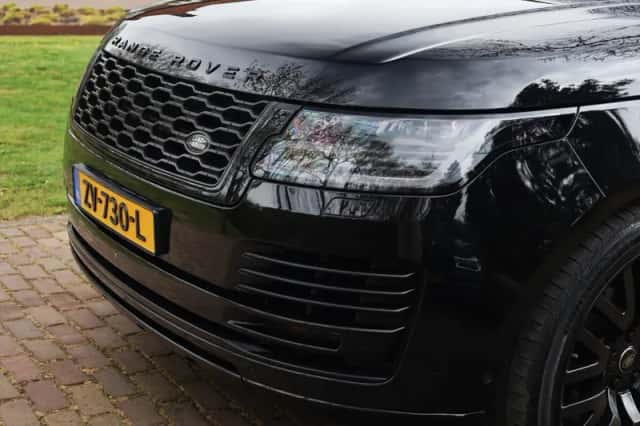 Land Rover Range Rover (2018) thumbnail 4