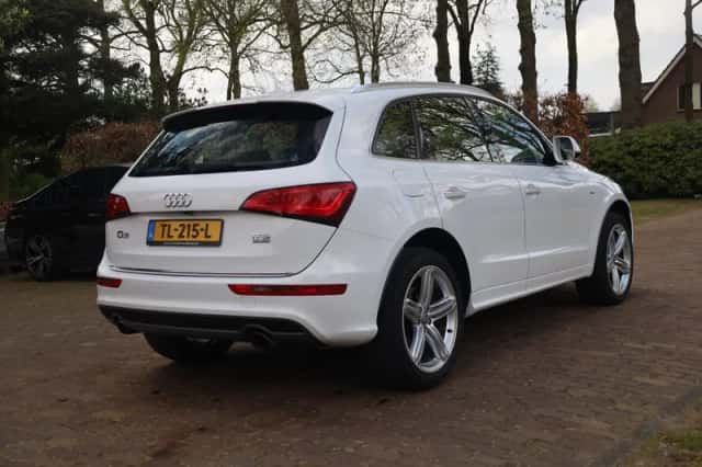 Audi Q5 (2016) thumbnail 3