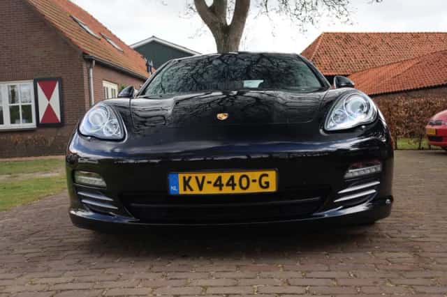 Porsche Panamera (2011) thumbnail 6