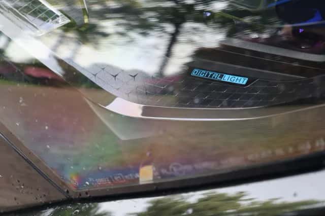 Mercedes-Benz EQS (2023) thumbnail 5