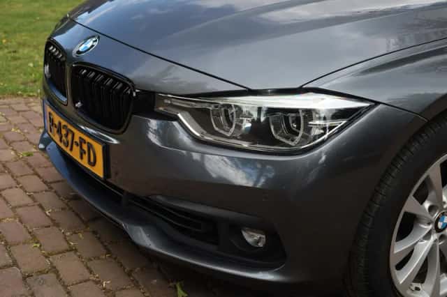 BMW 3-Serie (2018) thumbnail 4