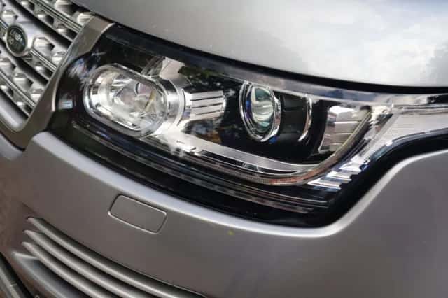 Land Rover Range Rover (2013) thumbnail 5