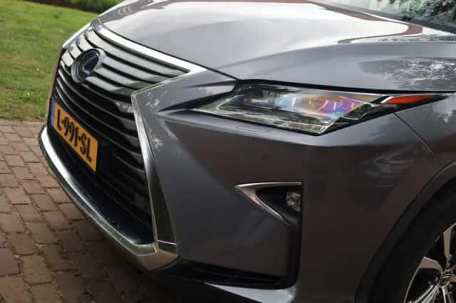 Lexus RX (2019) thumbnail 4