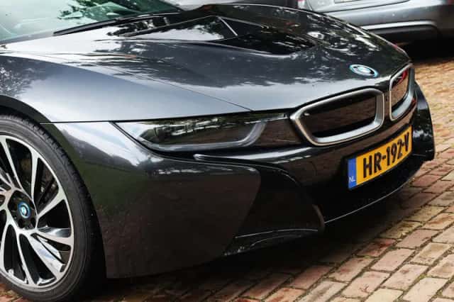 BMW i8 (2015) thumbnail 6