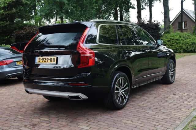 Volvo XC90 (2020) thumbnail 3