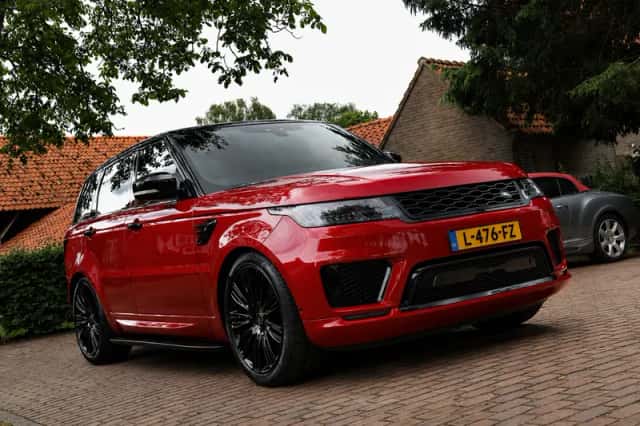 Land Rover Range Rover Sport (2018) thumbnail 4